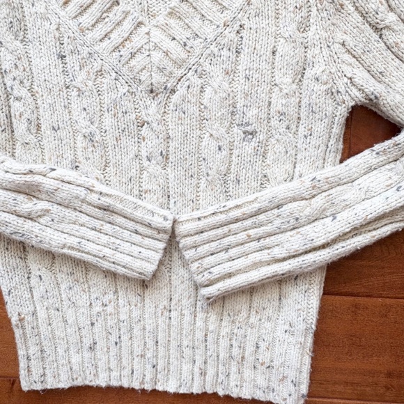 Y2K Abercrombie & Fitch Womens Wool Cable Knit V-Neck Pullover Sweater Cream - Picture 5 of 10